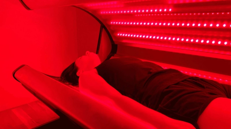 Can Red Light Therapy Boost Fat Loss? Discover How Clinics Are Using It!