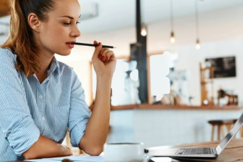 Do You Know the Stages of Professional Essay Editing Services?