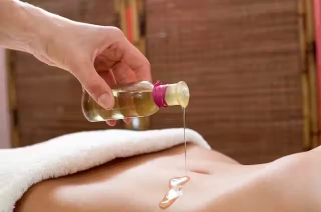 Does Putting Castor Oil in Your Belly Button Actually Work?-Benefits & Truth Revealed