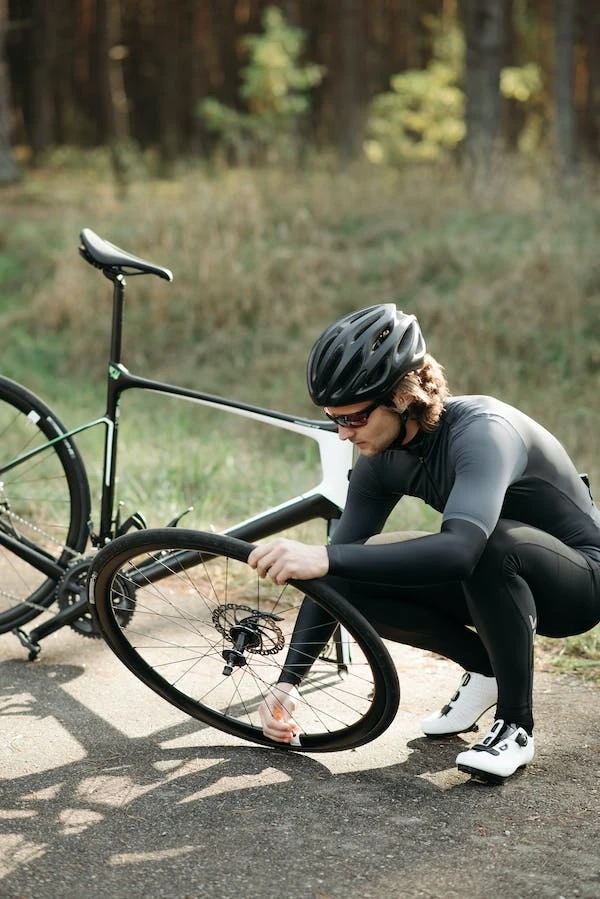 A Guide to Bicycle Tire Puncture Repair in Dubai