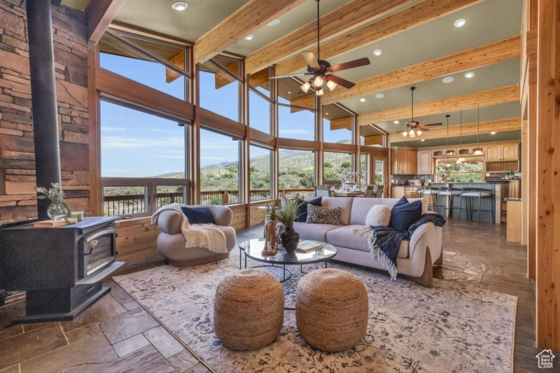 Why Real Estate Realtors Are Your Secret Weapon in Competitive Markets