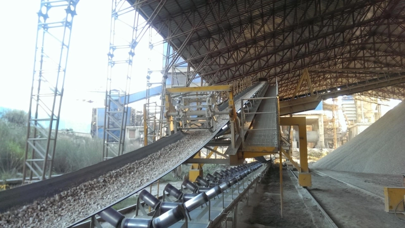 Contact Chanderpur Group for the Top Belt Conveyor Supplier in India