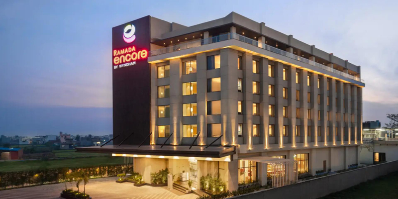 How are smart technologies transforming hotel stays?