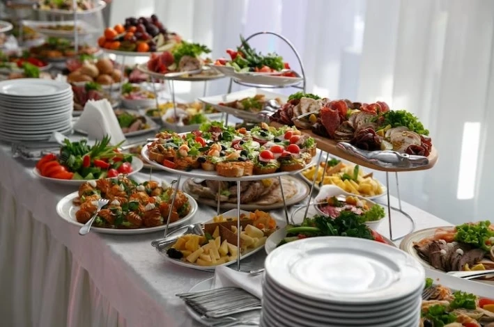 Stay Ahead of the Curve: Full Service Corporate Catering Trends