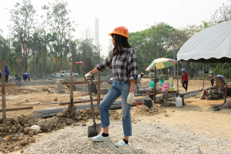 Expert Groundworks Contractors in London: Specialist Solutions for Foundations, Excavation, and Construction Projects