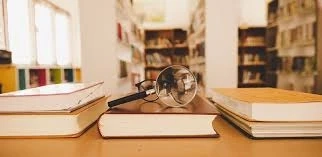 Book publisher: Pros and Cons They Don't Tell You