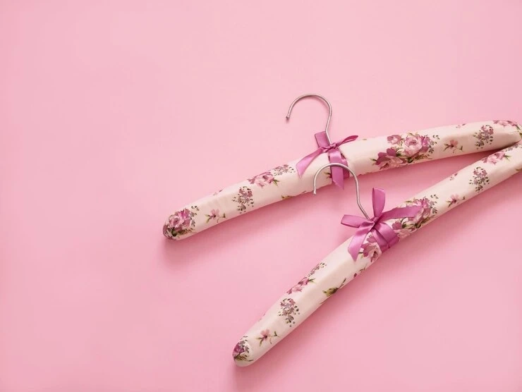 Why Switch to Velvet Hangers? Top Reasons for a Cleaner, Clutter-Free Closet