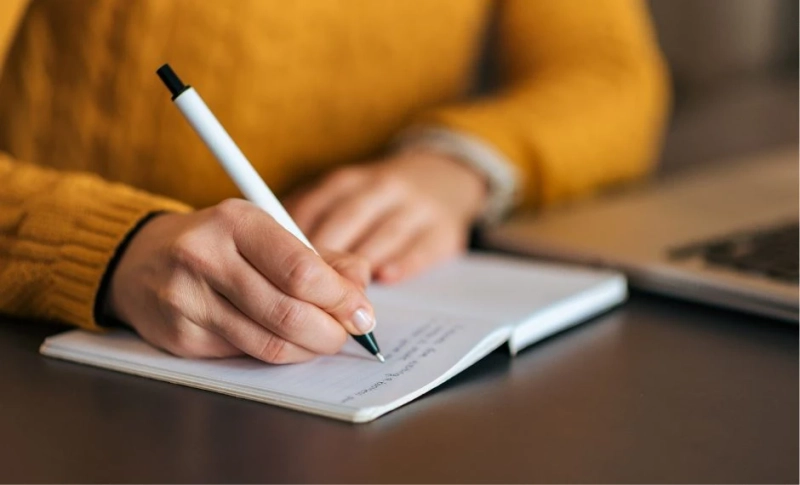 How Expert Writing and Translation Services Strengthen Your Global Presence