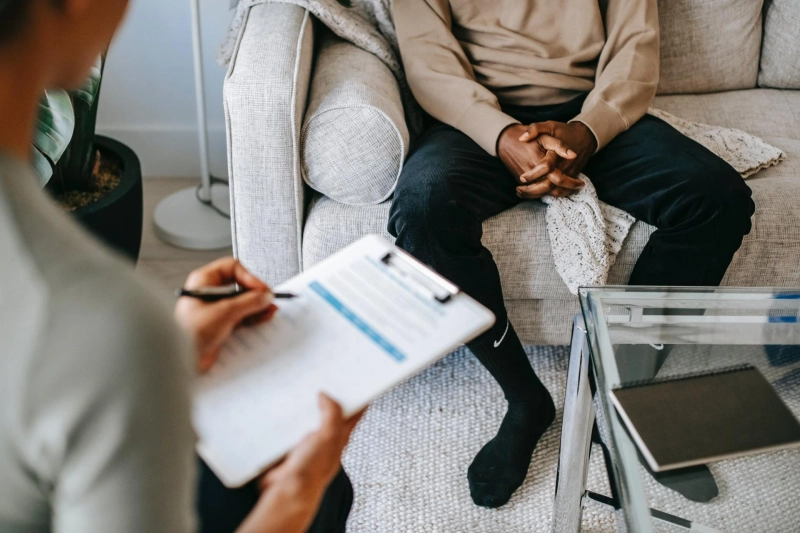 7 Signs You Should See a Therapist