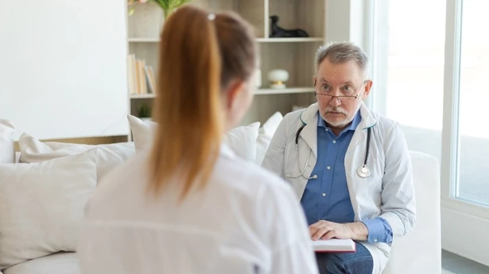 Specialist or General Practitioner: Which One?