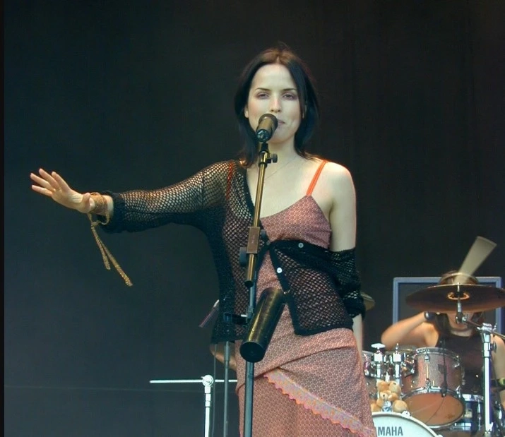 Tales From The Pit – Rock Photography Stories & Live Music Moments in London