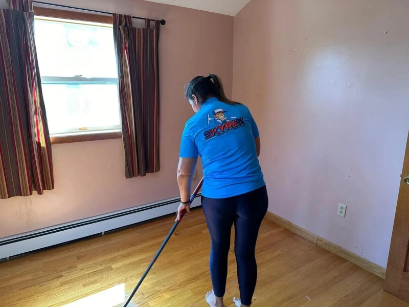 Commercial Floor Waxing Services in Mississauga