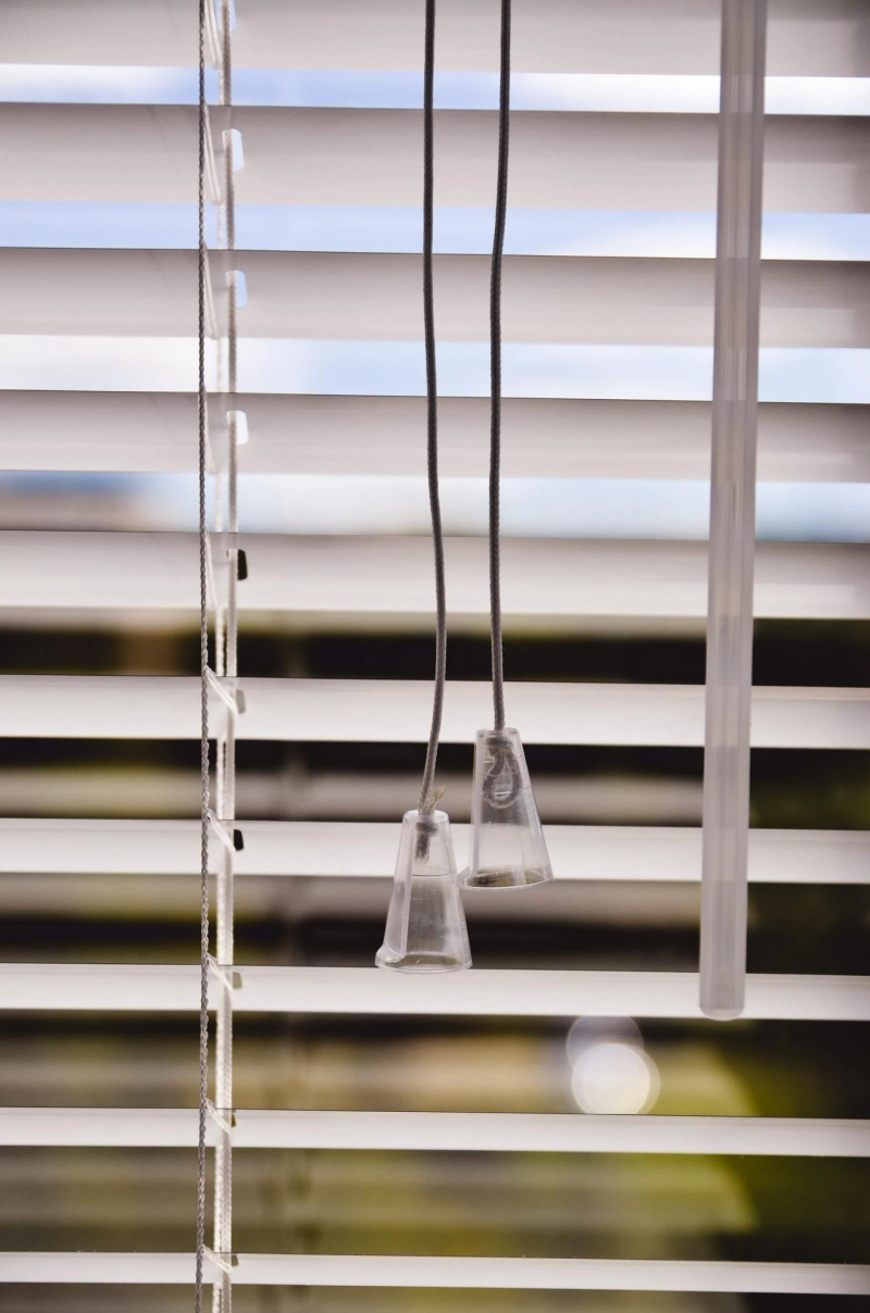 Basic Difference Between Honeycomb Blinds and Panel Glides