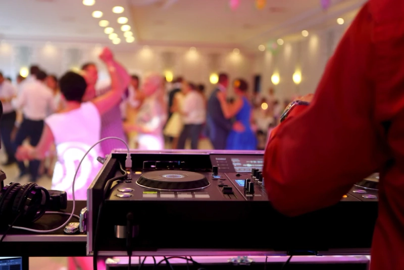 The Major Dos And Don’ts Of Song Requests While At Weddings