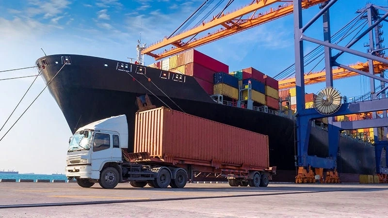 Shipping and Logistics Services Supporting Florida Logistics Operations