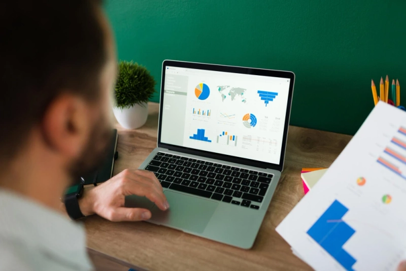 What Are the Real Benefits of Hiring a Google Ads Expert for Your Business?