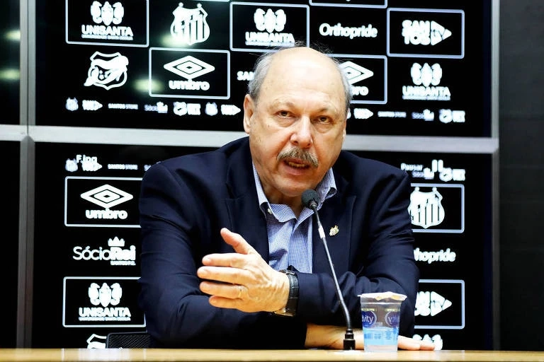 Santos alinha redução salarial após atletas recusarem corte de 50%