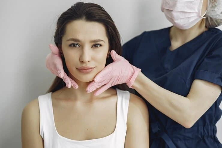 Double Chin Removal Options for Men and Women in Nottingham