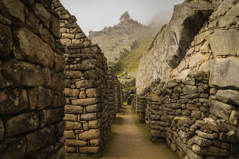 Unraveling the Mysteries of Machu Picchu on a Day Trip