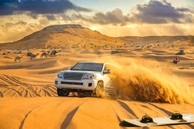 Desert Safari Dubai and Overview of an Evening Desert Safari