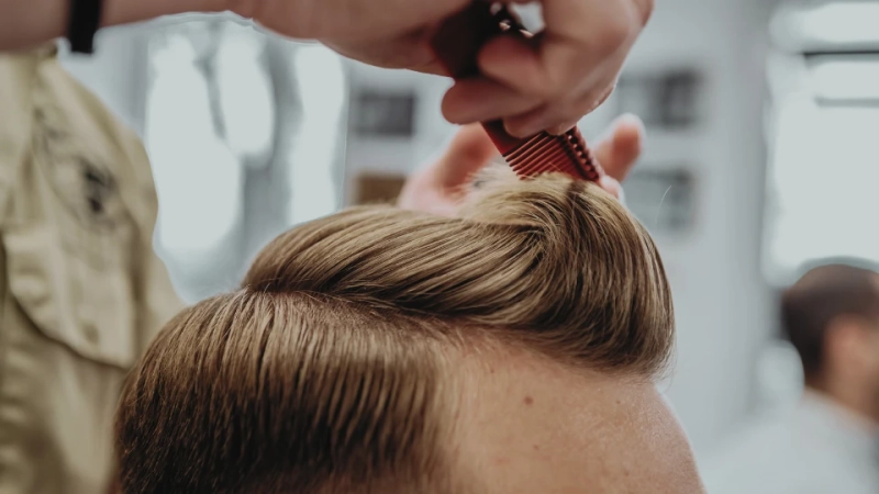 Den Ultimate Guiden til Maskinklipp og Skjeggtrimming i Oslo: Moderne Stiler og Tradisjonell Omsorg