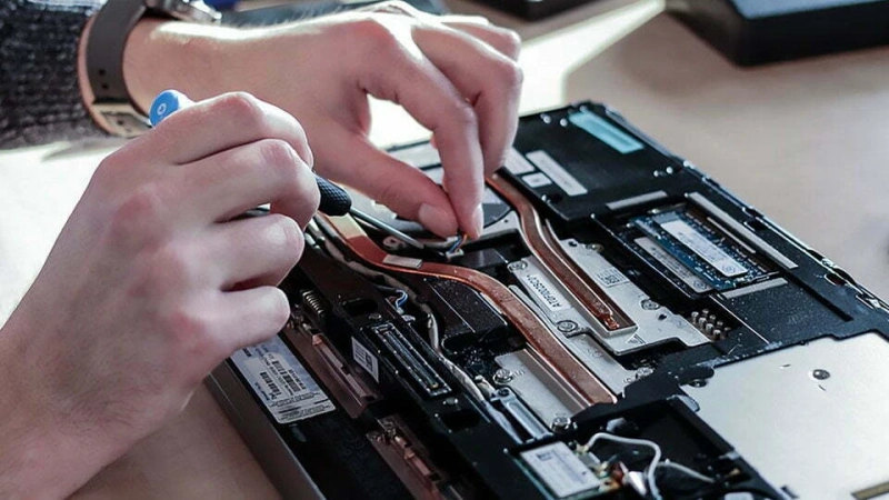 How Professional Laptop Repair Downtown Services Save You Time and Money