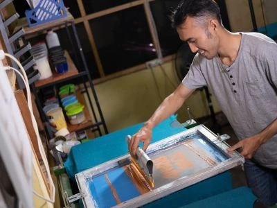 The Ultimate Guide to Screen Printing in Miami: Techniques, Trends, and Top Providers