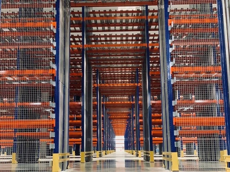 Complete Guide to Drive-In Pallet Racking Systems