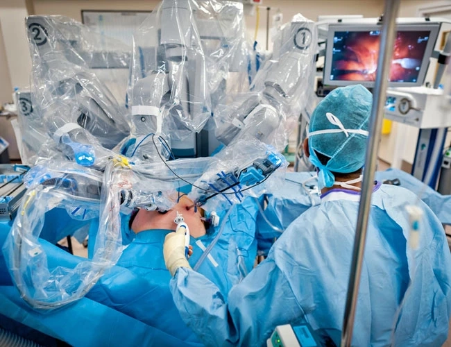Best Robotic Cancer Treatment in Delhi