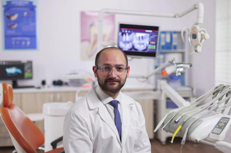 How Dentists in Monroe Improve Community Oral Health