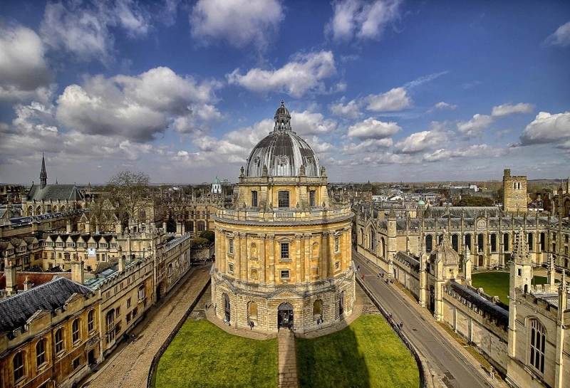 Unlock New Opportunities with Summer School Oxford