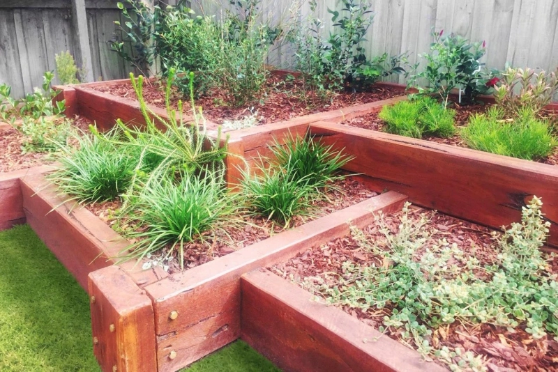 Design and construction of residential landscapes