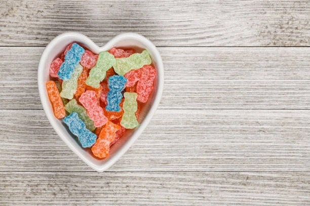 Do Sour Patch Kids have eggs?