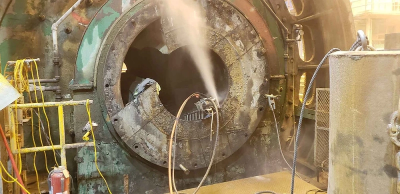 Precision and safety with an industrial pipe cold cutter