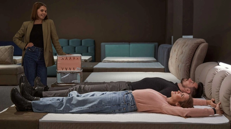 The Pros and Cons of Different Bed Firmness Levels