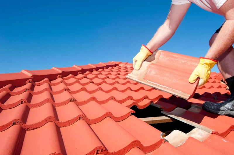 How to Select the Best Roofing Material from West Palm Beach Contractor