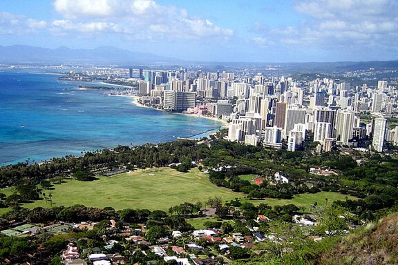 How can You Book Flights to Honolulu?