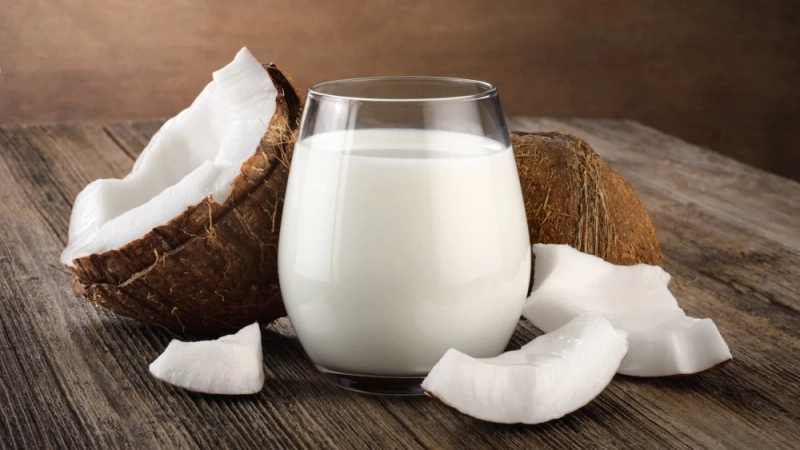 Coconut milk offers various nutrient for instance, it contains a lot of Vitamin A and Vitamin E