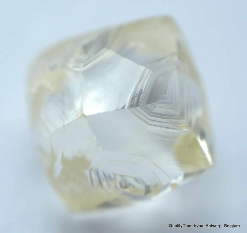 What are the main reasons of popularity of uncut diamond jewelry?