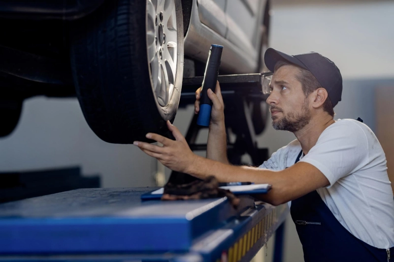 Flat Tire Repair in Orlando at Home, Office & Roadside – No Waiting