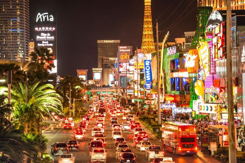 Flights from Seattle (SEA) to Los Angeles (LAX)