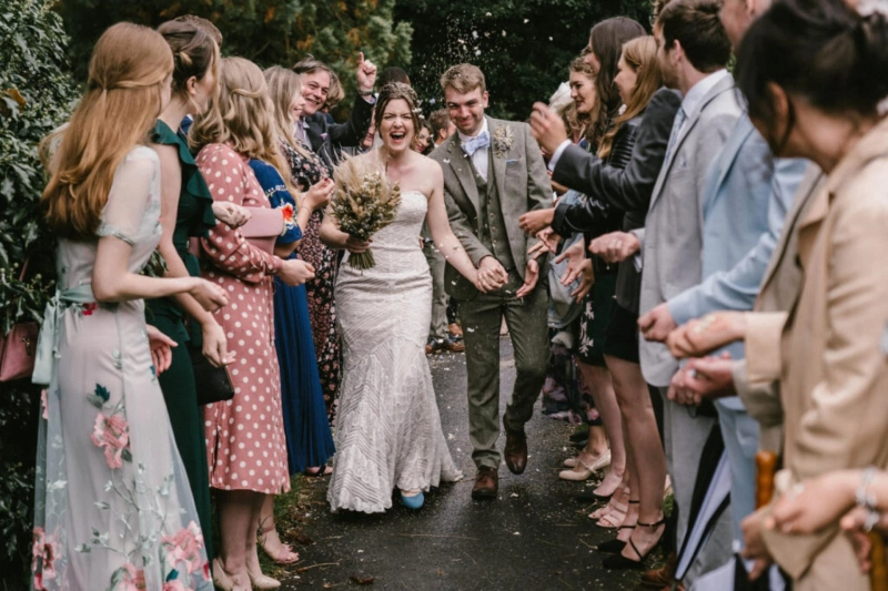 Candid vs Traditional Wedding Photography: A Surrey Couple’s Guide