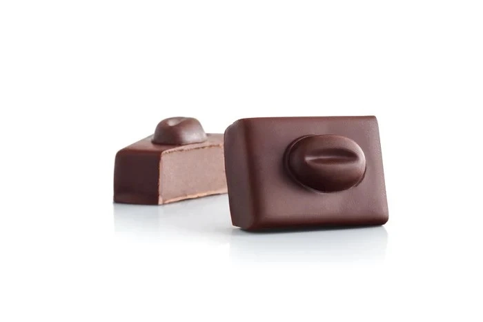 Lotus Chocolate: A Caramelized Dream of Crunch and Cream