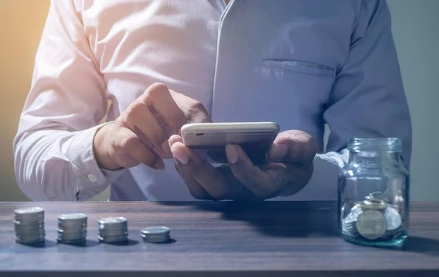 Daily Savings App: Your Personal Guide to Developing Improved Saving Skills, Automagically