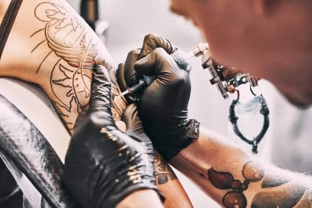 The art of tattooing and becoming a tattoo artist