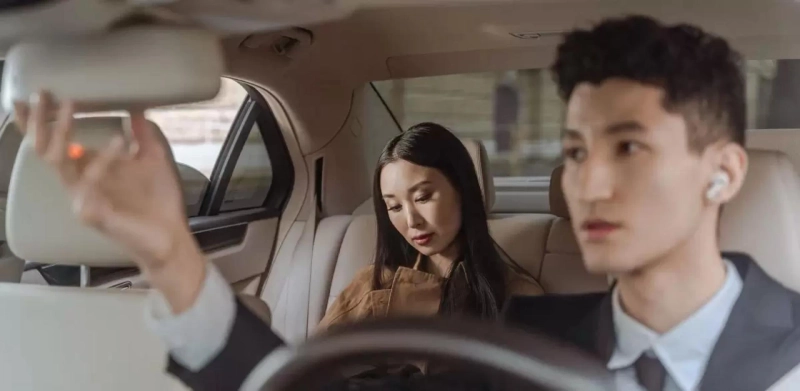 Redefining Elegance: The Rise of Luxurious Chauffeur Service in Singapore