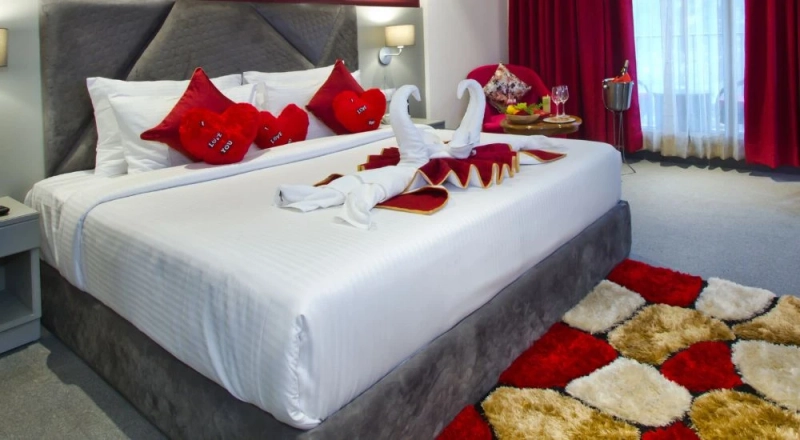 Top 7 Factors to Consider Before Selecting the Best Resorts