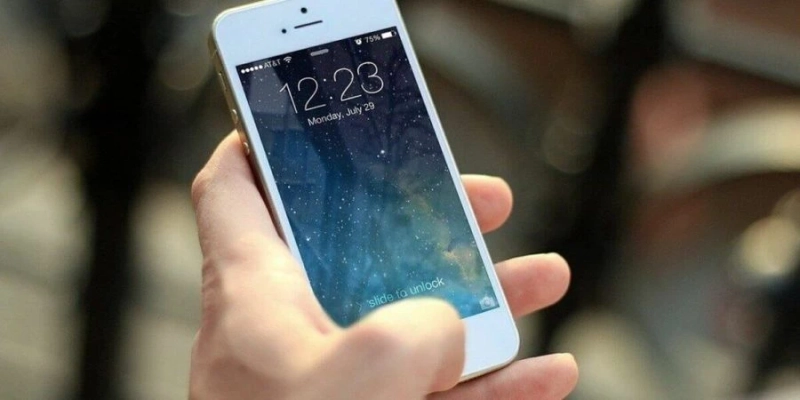 How is it beneficial to buy The Latest Real me Phones Under 25000