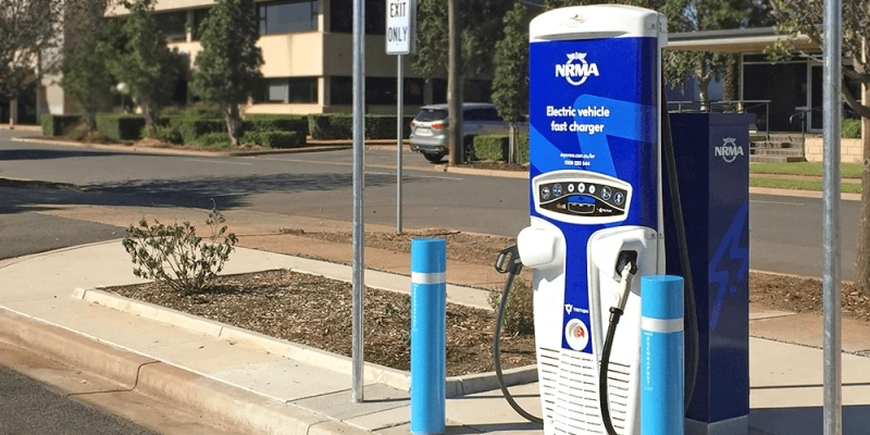 Commercial EV Charger Solutions for Businesses Ready for the Electric Future.
