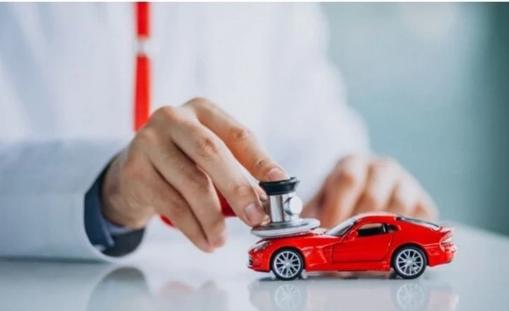 Eco-Friendly Vehicles and Car Insurance in the UAE: How to Compare and Save